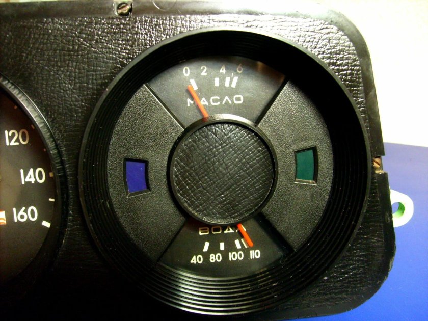 Азлк 2140 панель приборов