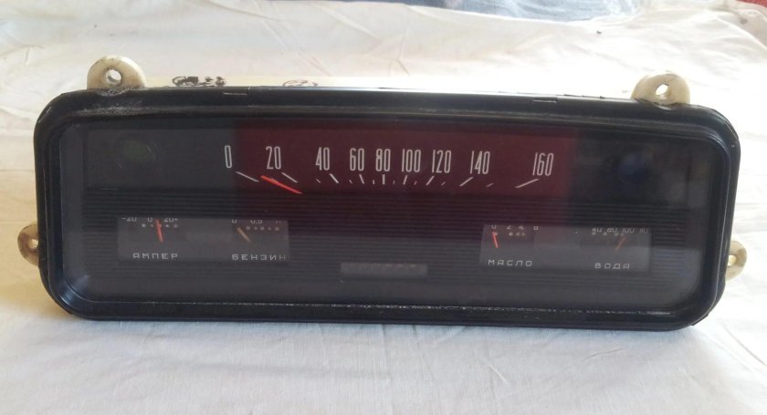 Панель приборов ИЖ 412