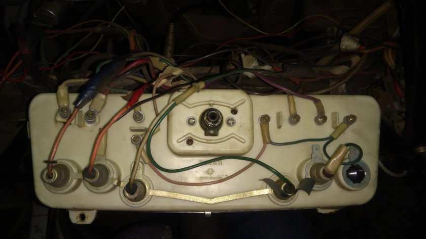 Приборная панель ИЖ Москвич 412