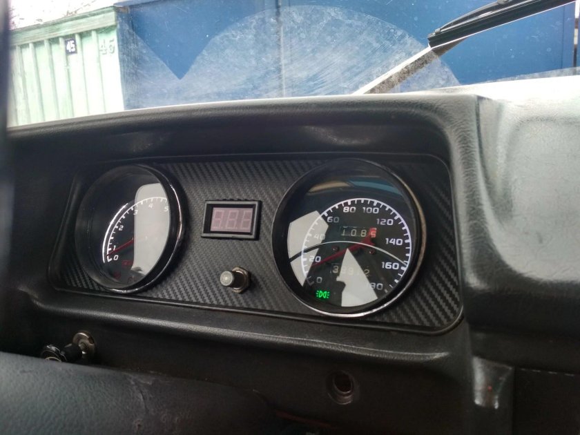 Приборы Москвич 412