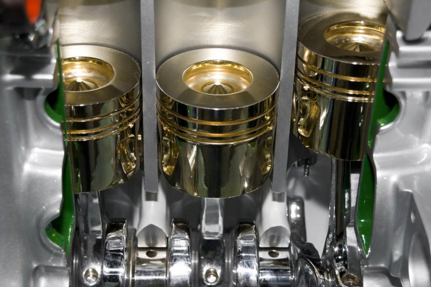 Поршень двигателя