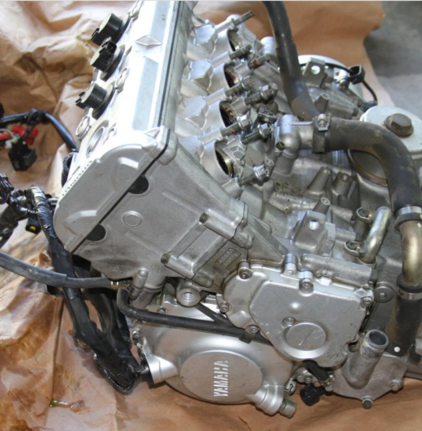 Мотор Yamaha r6 2000