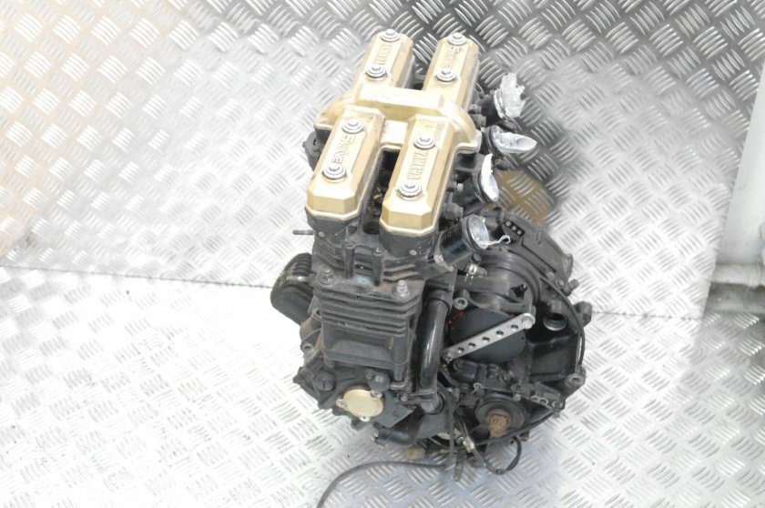 Двигатель для мотоцикла