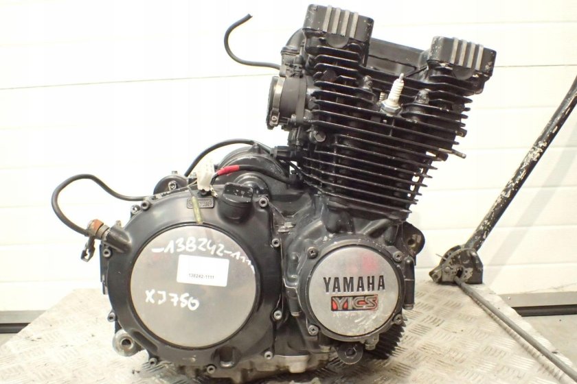 Двигатель для мотоцикла