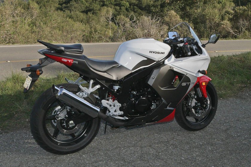 Мотоцикл Hyosung gt250r