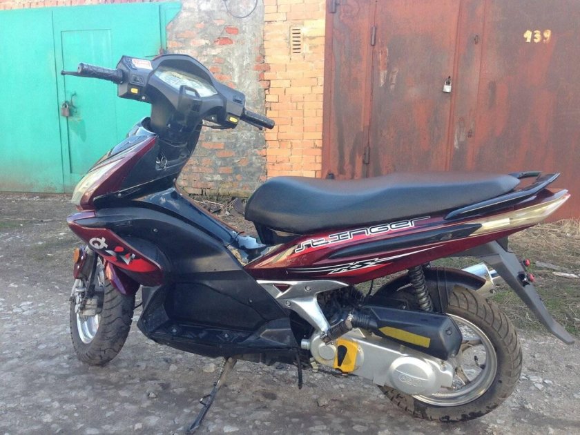Скутер Стингер 50 GX