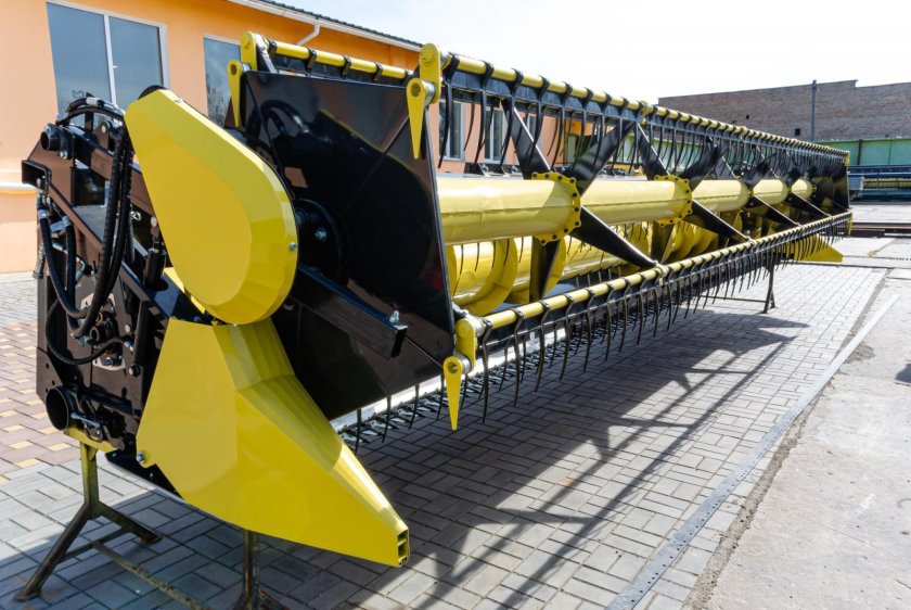 Жатка кукурузная