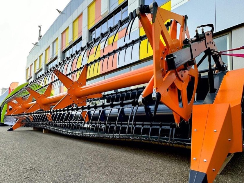 Жатка для уборки подсолнечника