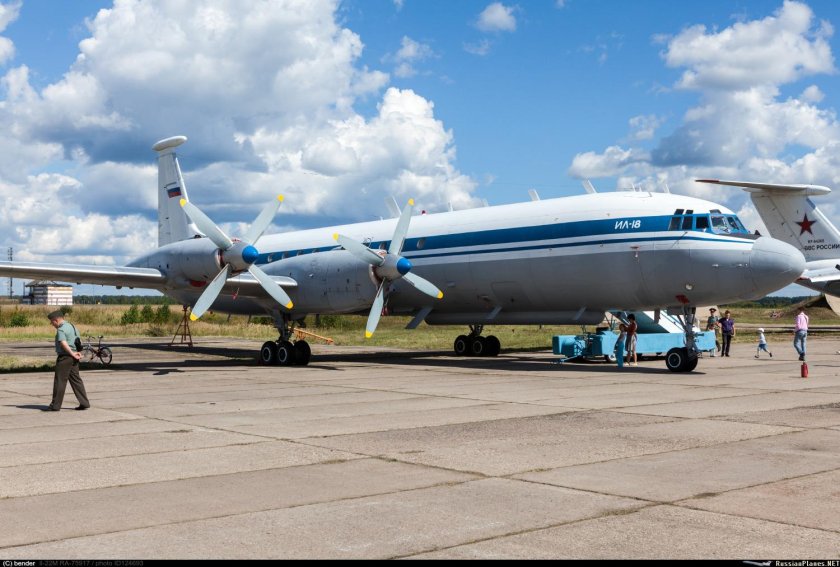 Ил-22 ra-75917