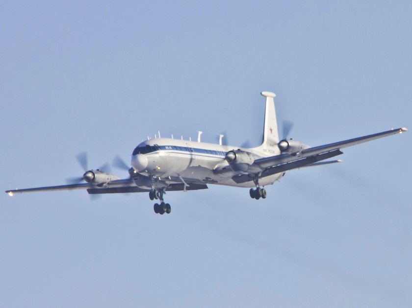 Ил-22 бомбардировщик