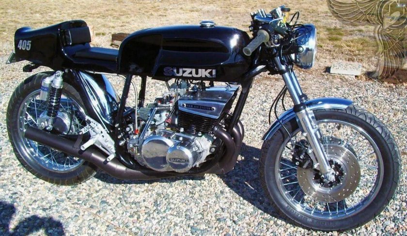 Suzuki gt550