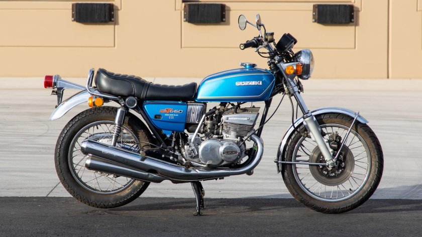 Suzuki gt550