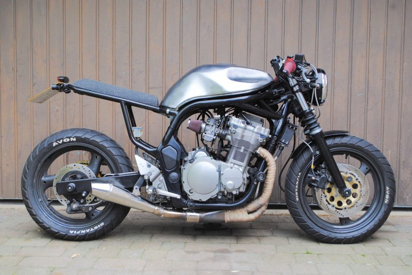 Suzuki Bandit 250 Cafe Racer