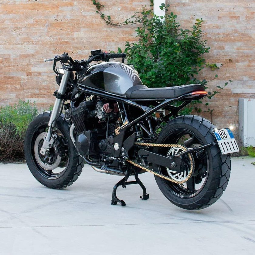 Suzuki Bandit Scrambler