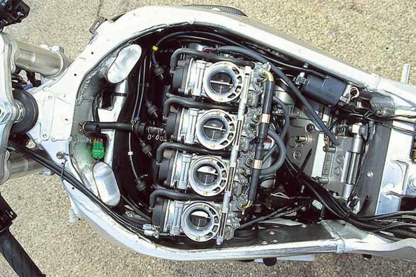 Suzuki GSX R 750 SRAD