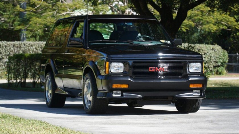 GMC Typhoon