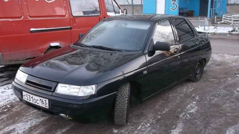 ВАЗ 2110 чёрная 73 регион