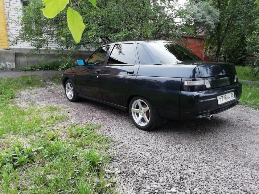 Лада 2110 черная