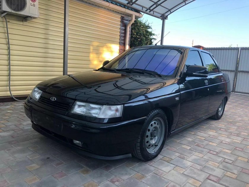 ВАЗ 2110 Блэк эдишн