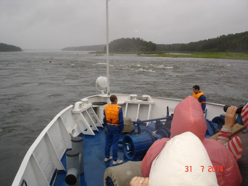 Теплоход туер