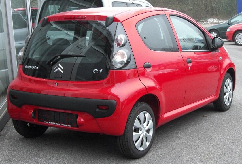 Ситроен с1 красный