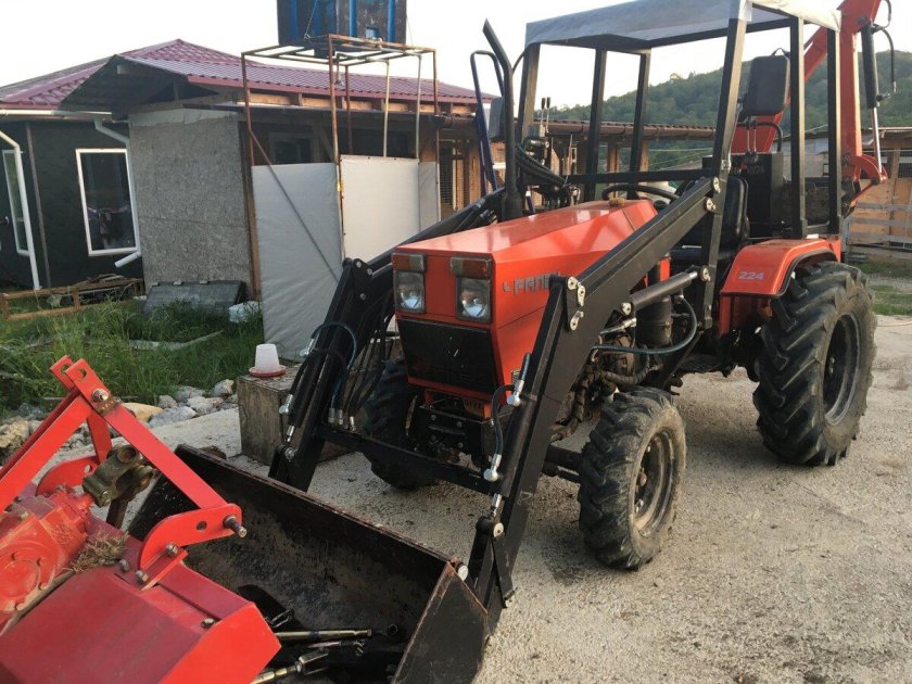 Уралец 224 с кабиной