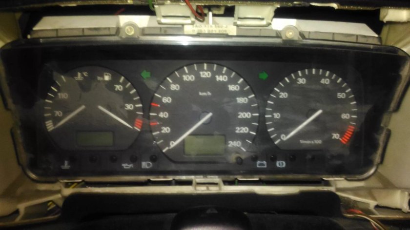 Приборная панель Пассат б4 1.8