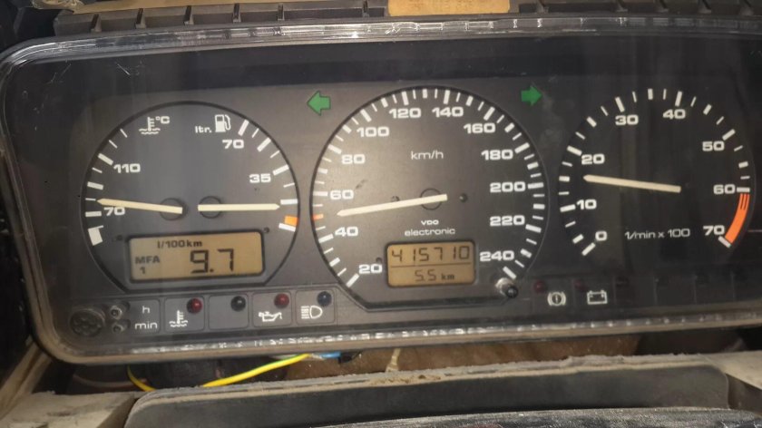 Volkswagen Passat b3 приборная панель