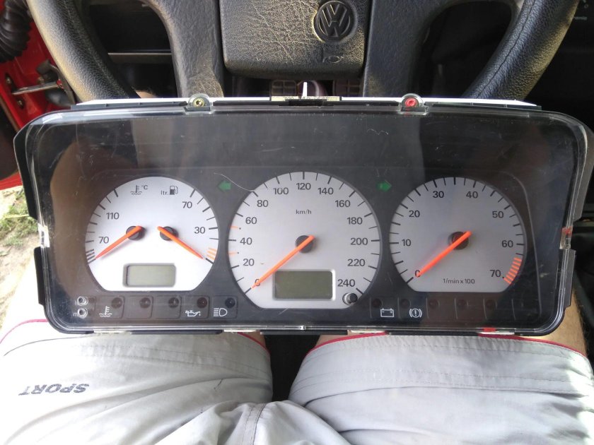 Приборка МФА Пассат б3