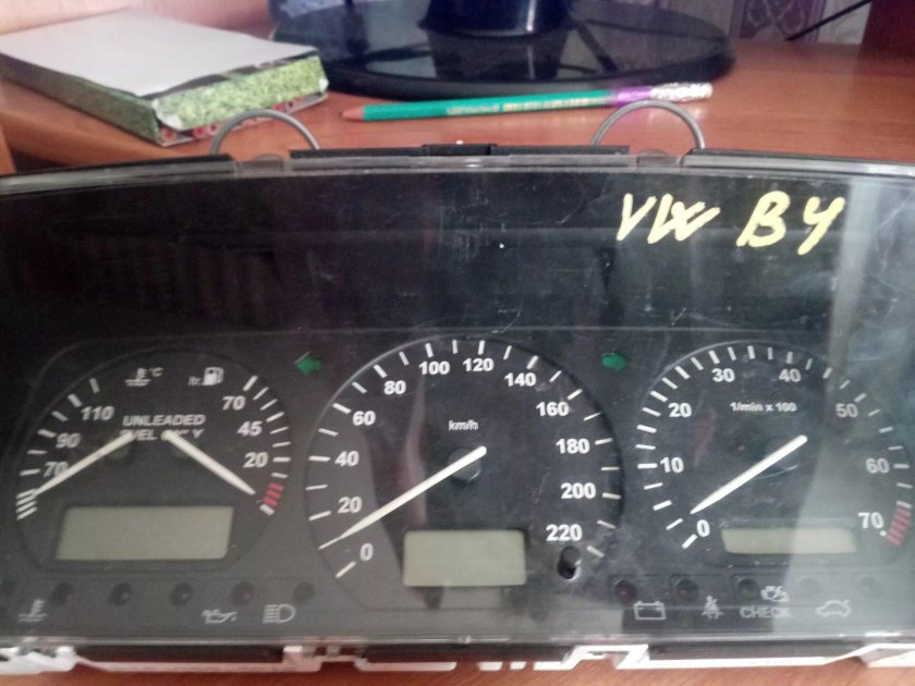 Приборная панель Пассат б3