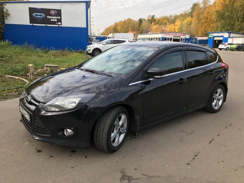 Форд фокус хэтчбек черный 2012