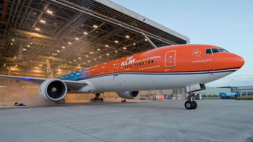 Боинг 777 КЛМ оранжевый
