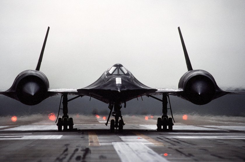 Самолет SR-71 Blackbird