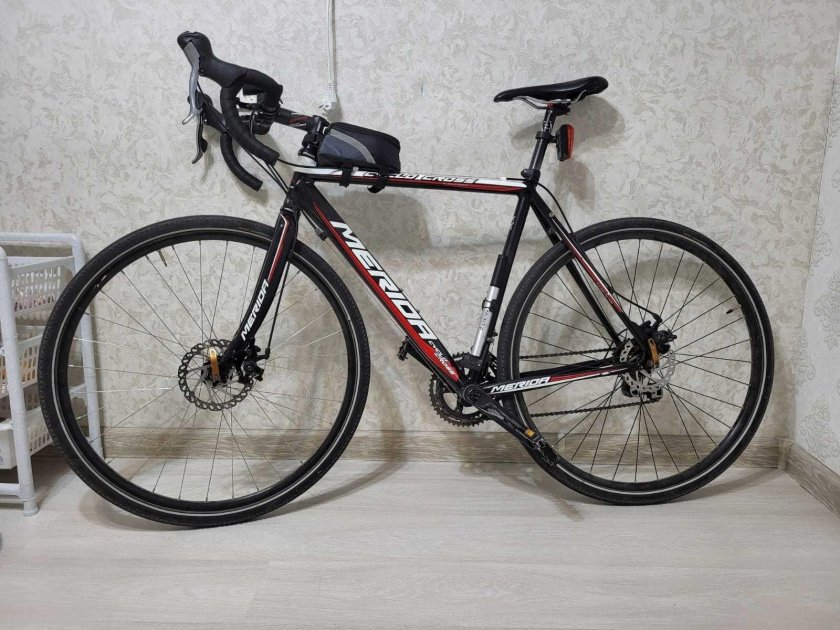 Циклокросс велосипед