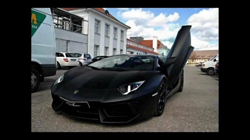 Lamborghini Aventador lp700-4 черная