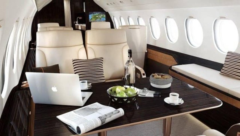 Бизнес Джет Falcon 8x