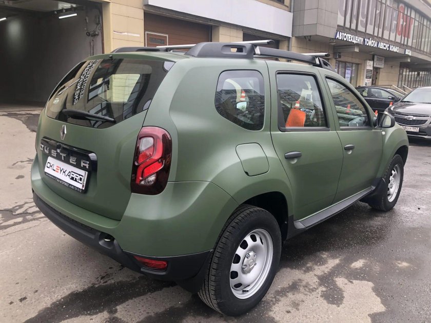 Renault Duster зеленый