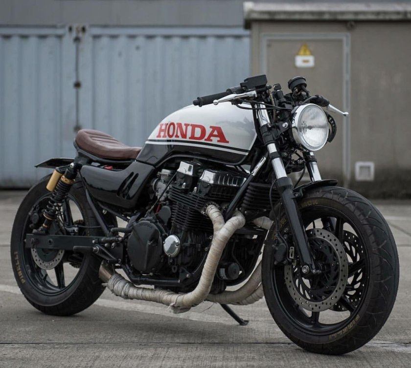 Caprica 400 Cafe Racer
