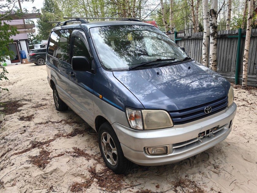 Toyota town ace noah 1997