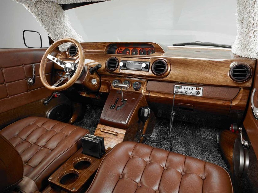 Салон ретро авто
