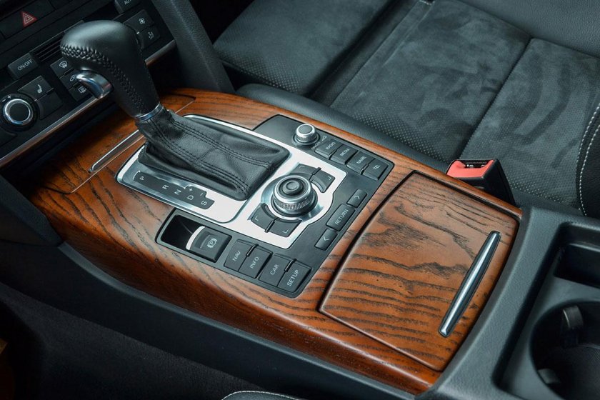 Mersedes с1802015 салон дерево