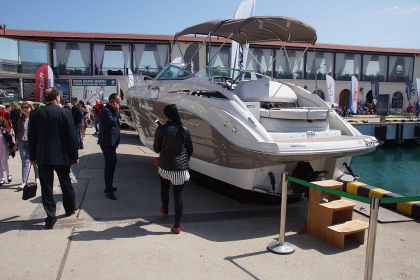 Выставка катеров и яхт