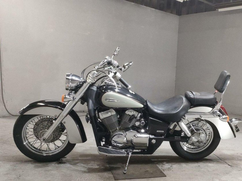 Honda shadow 750