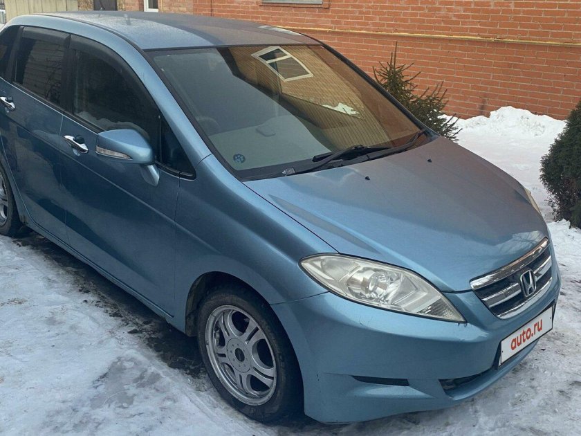 Хонда эдикс 2004 года