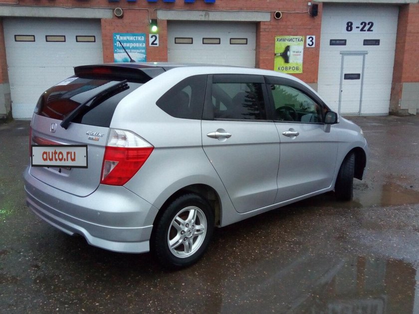 Хонда Edix 2004