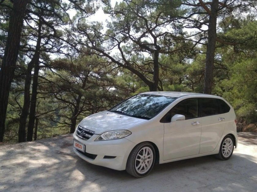 Хонда Эдикс 2009