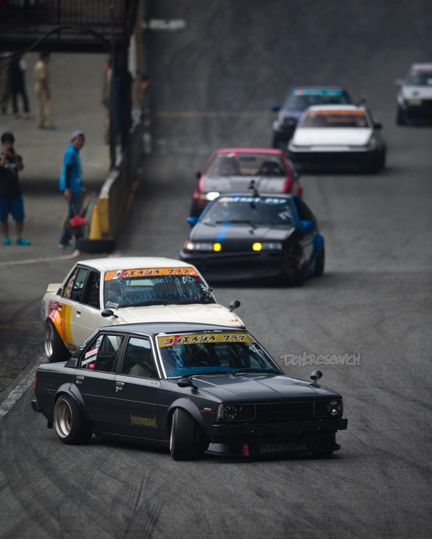 Королла уличные гонки