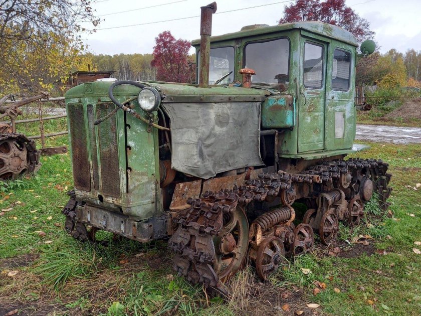 Гусеничный трактор дт 75