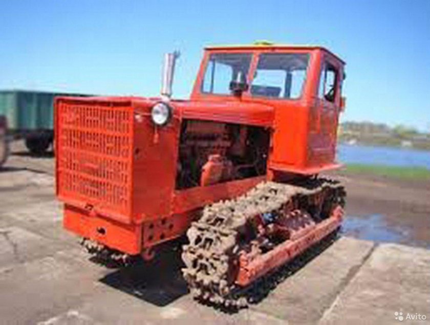 Трактор Алтай т4