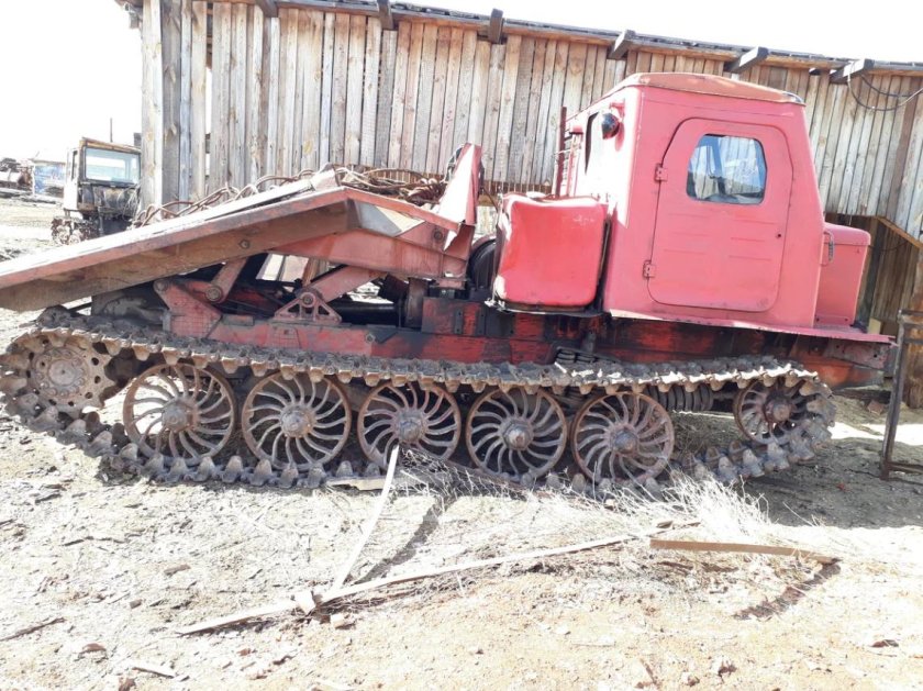 Трактор трелевочник тт4